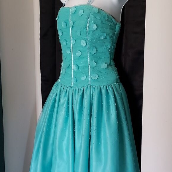 Morgan and Company Teal Strapless Prom Dress - Picture 6 of 15